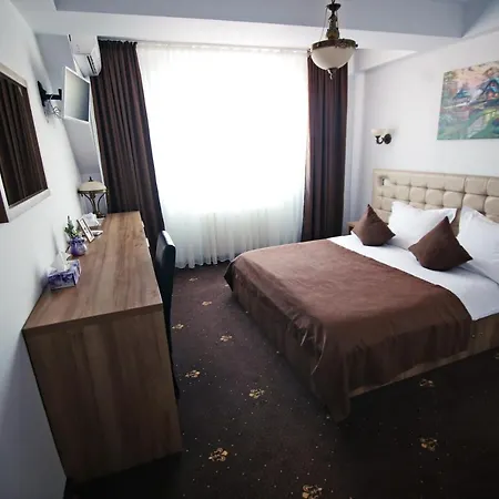 Casa Munteneasca Alessandro Piteşti Extérieur photo